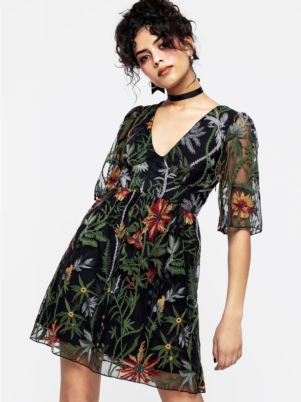 New Disturbia Sz 4 Goth Wildflower Embroidered Mesh Mini Dress